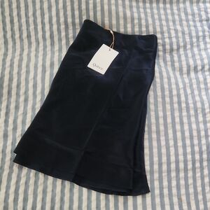 Quince Mini Silk Skirt (Navy)
